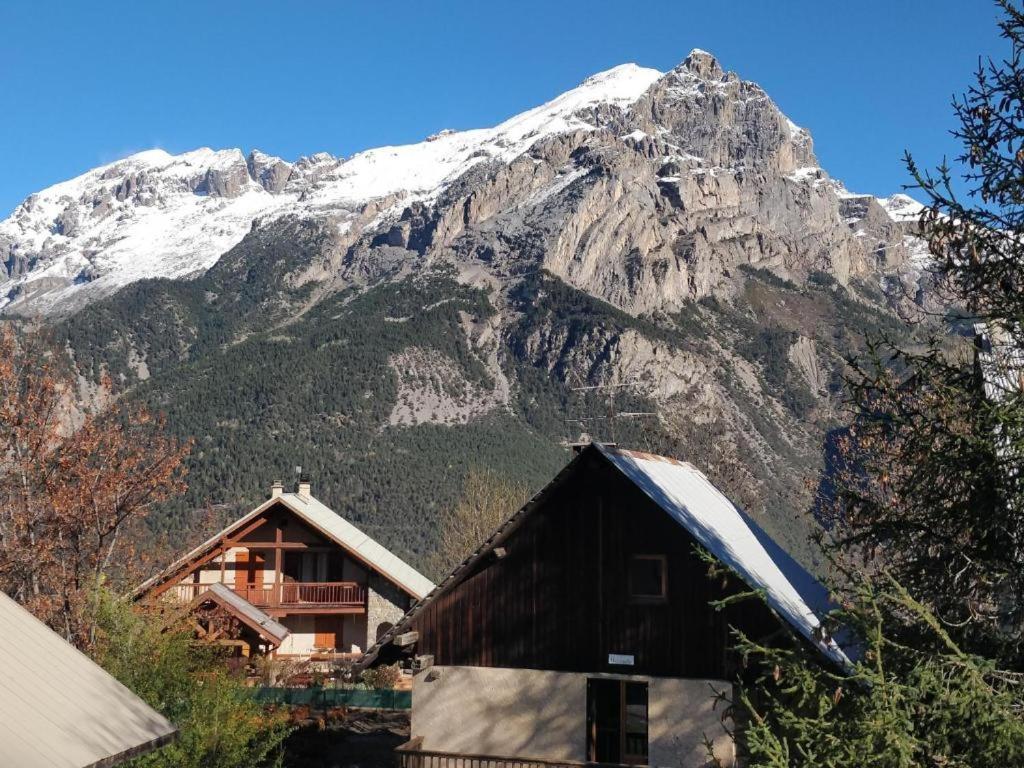 "La Batisse Des Pres" Lägenhet Puy-Saint-Vincent Exteriör bild