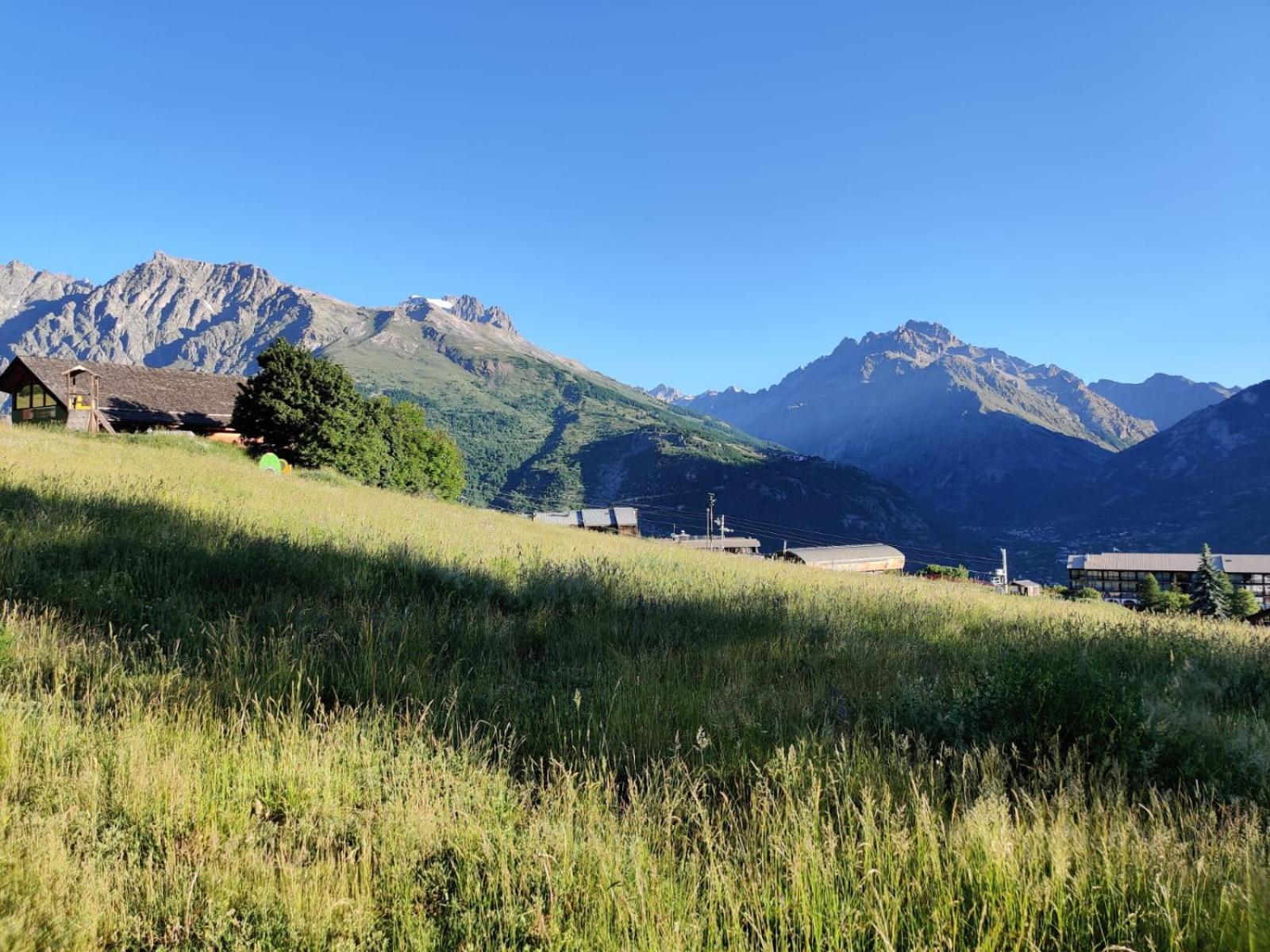 "La Batisse Des Pres" Lägenhet Puy-Saint-Vincent Exteriör bild