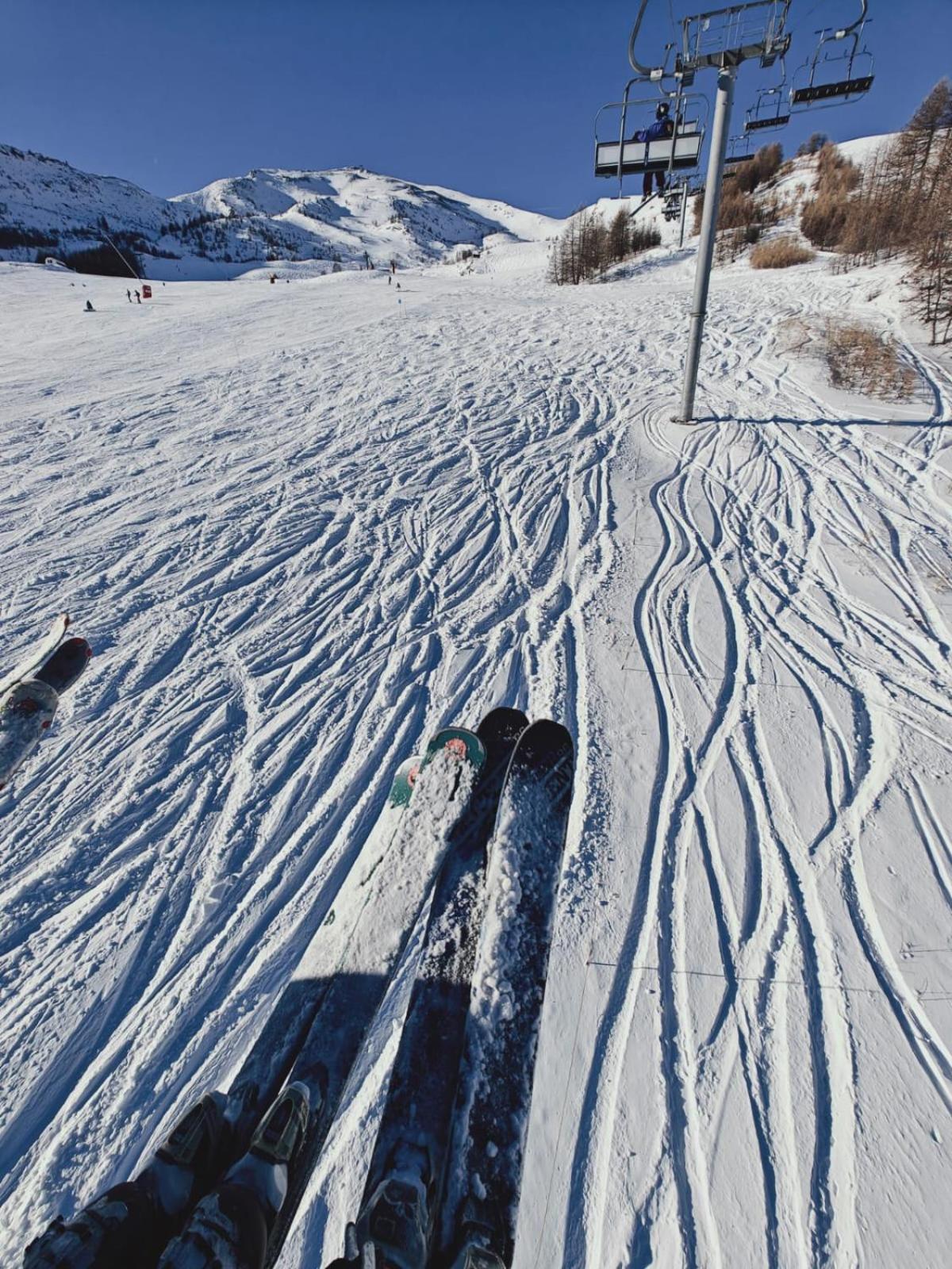 "La Batisse Des Pres" Lägenhet Puy-Saint-Vincent Exteriör bild