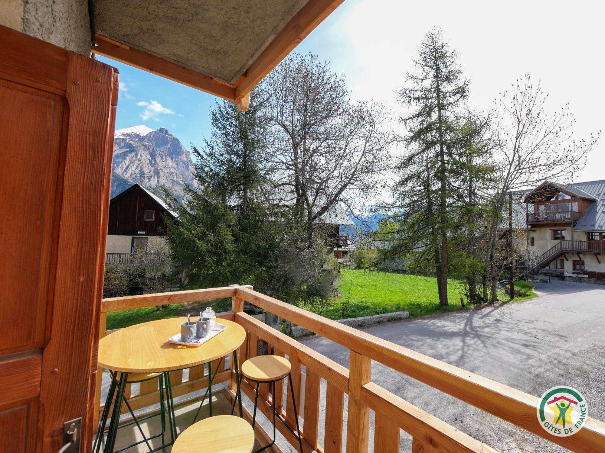"La Batisse Des Pres" Lägenhet Puy-Saint-Vincent Exteriör bild